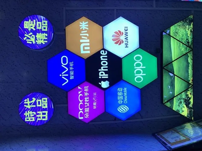 成都广告黄瓜视频app官网水晶广告灯箱的特点